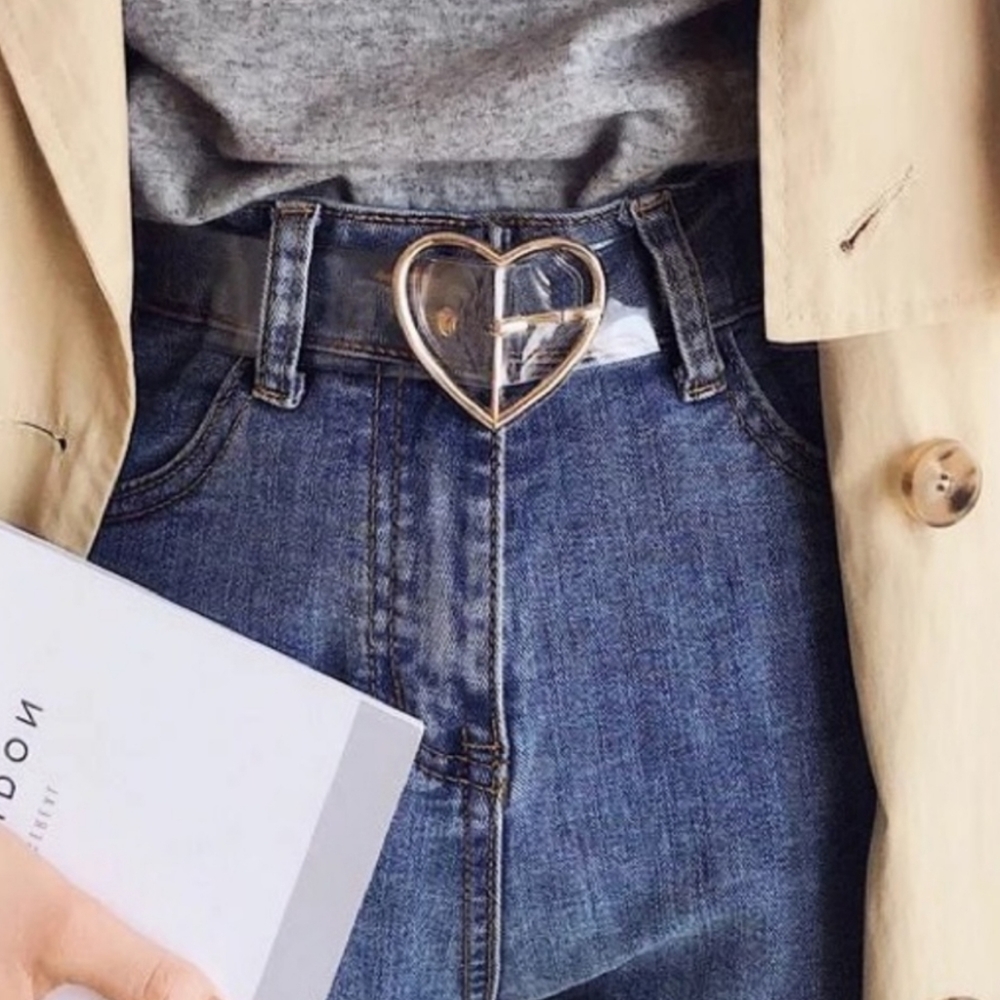 🚫SOLD🚫Clear Acrylic Heart Buckle Belt